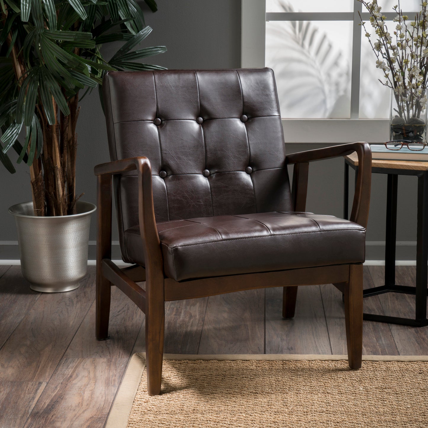 CLUB CHAIR, Mid Century Modern Faux Leather Club Chair with Wood Frame