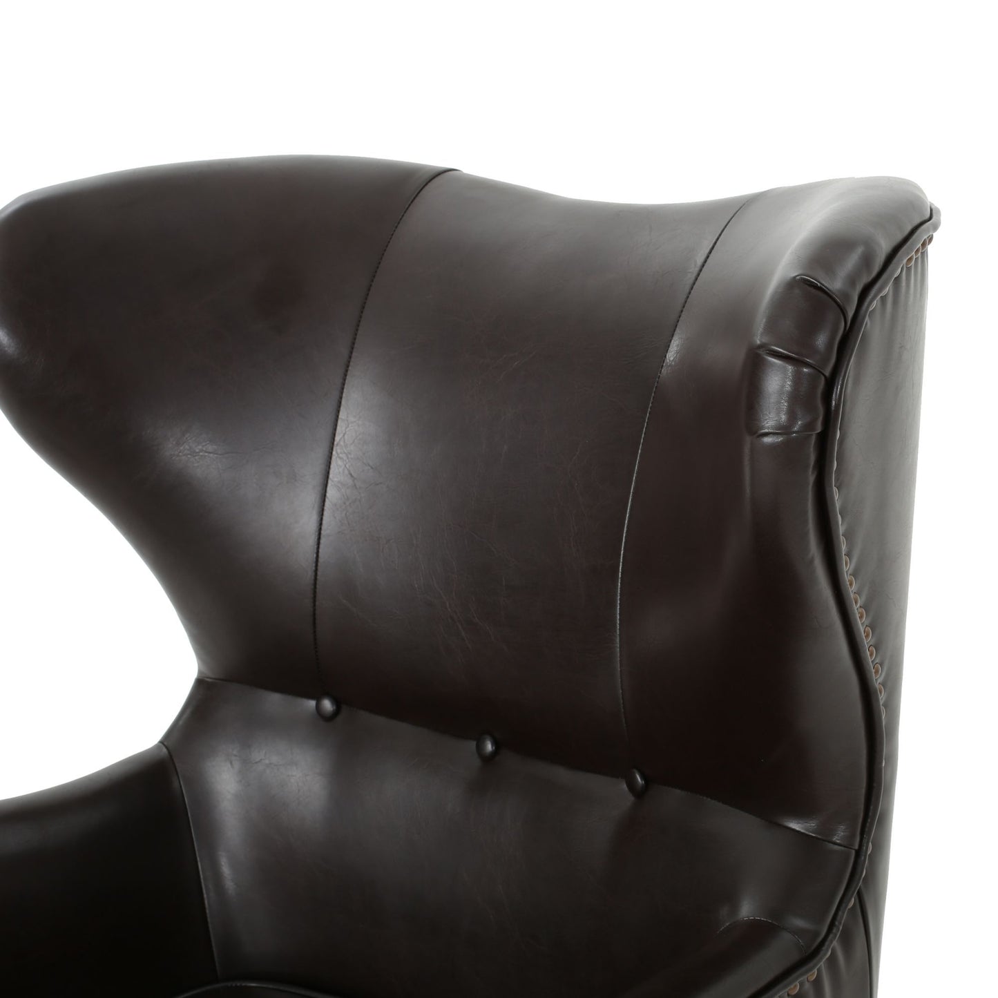 High-Back Brown Club Chair, Elegant and Comfortable Addition to Your Living Space, Perfect for Relaxing with Plush Upholstery and Classic Design