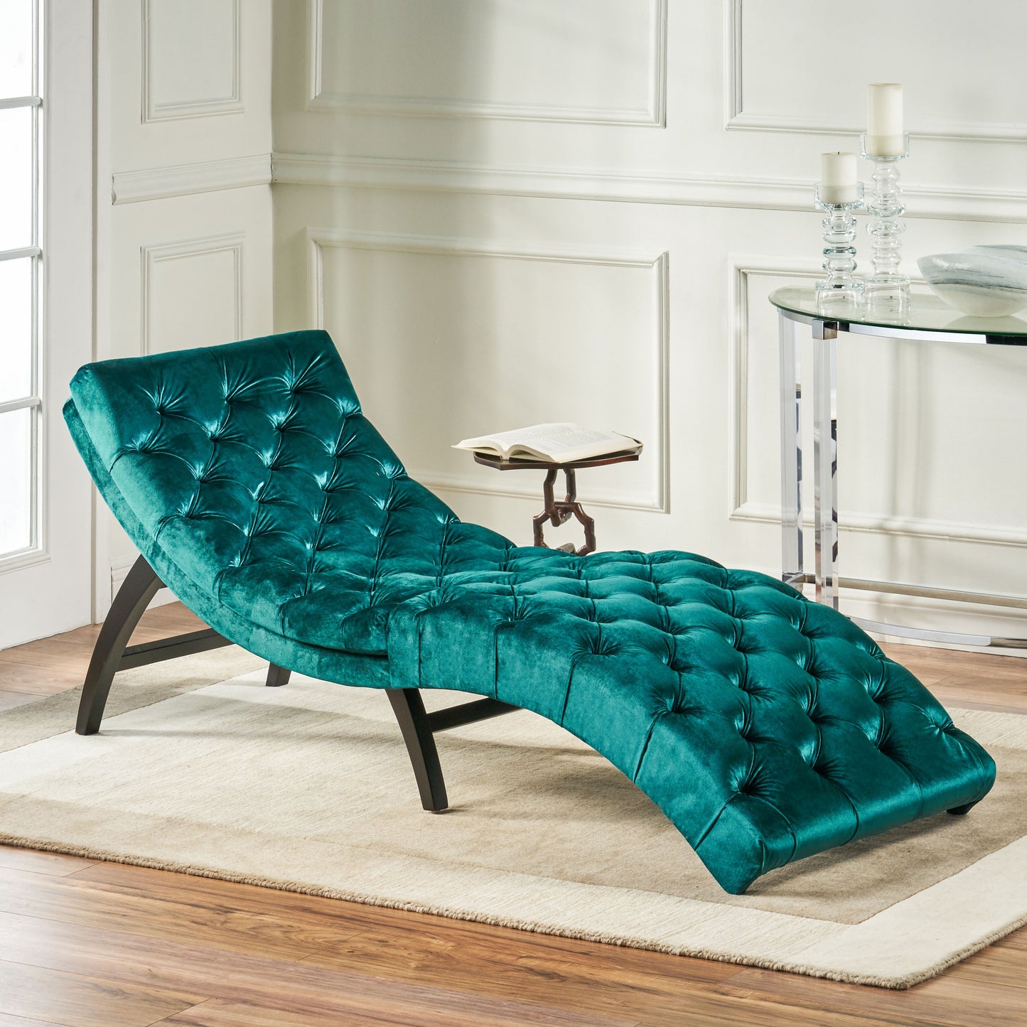 CHAISE LOUNGE