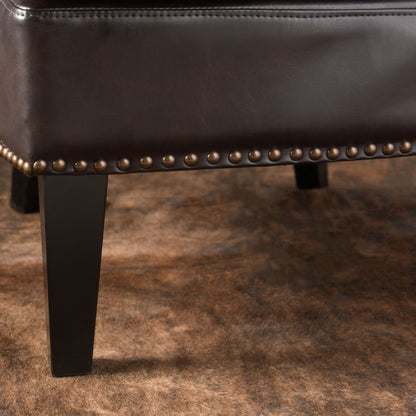 High-Back Brown Club Chair, Elegant and Comfortable Addition to Your Living Space, Perfect for Relaxing with Plush Upholstery and Classic Design